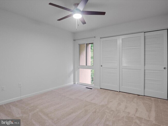 Building Photo - 11645 Newbridge Ct
