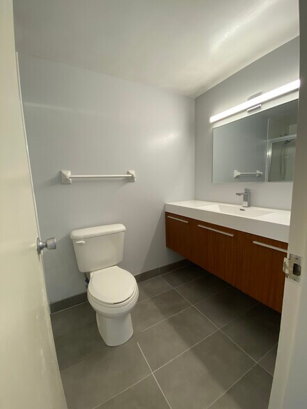 Modern Bathroom - 1000 West Ave