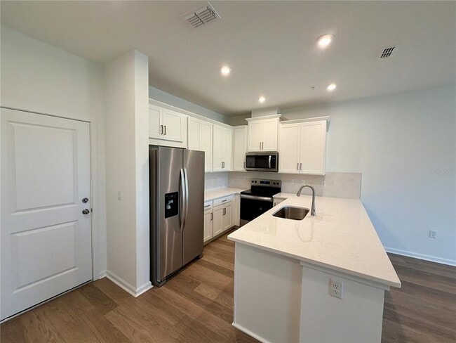 Building Photo - 10059 Gazebo Aly