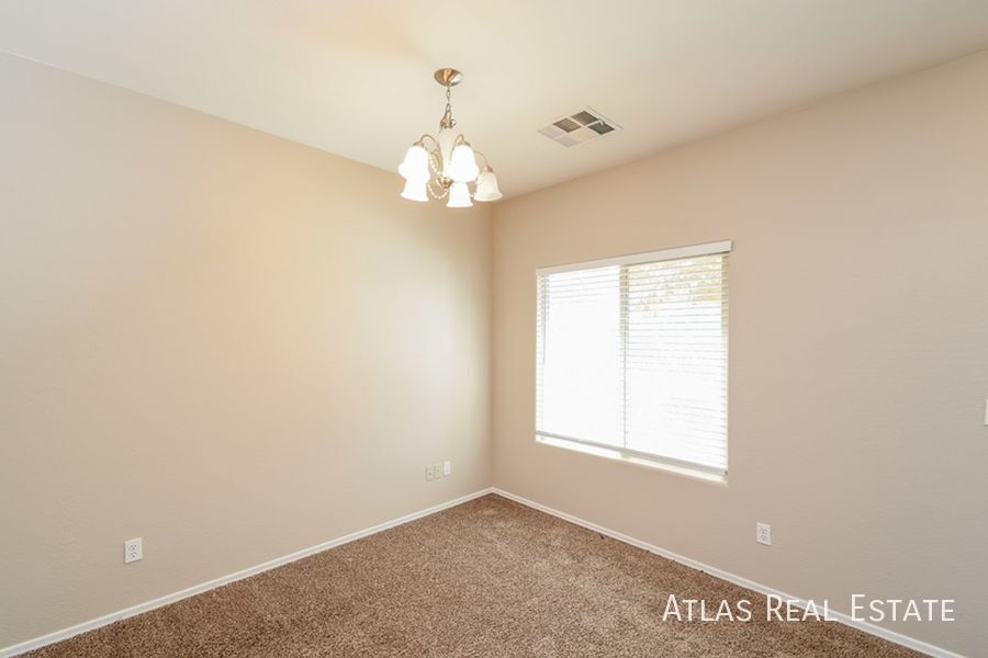 Building Photo - 1118 E Desert Springs Way