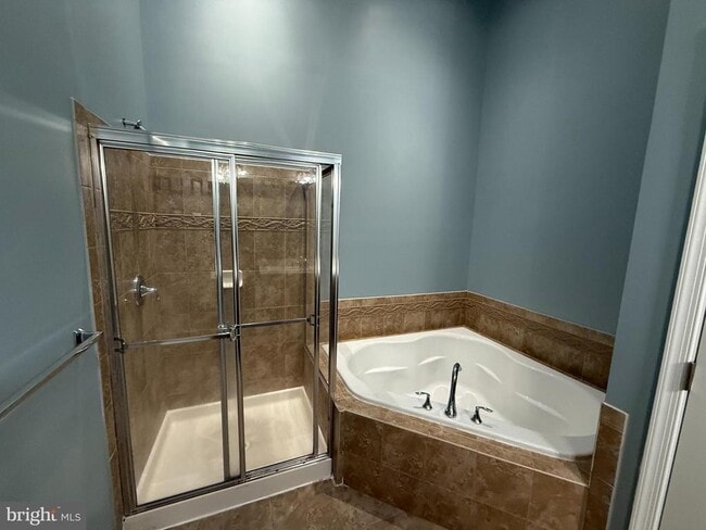 Building Photo - 6764 Green Mill Way