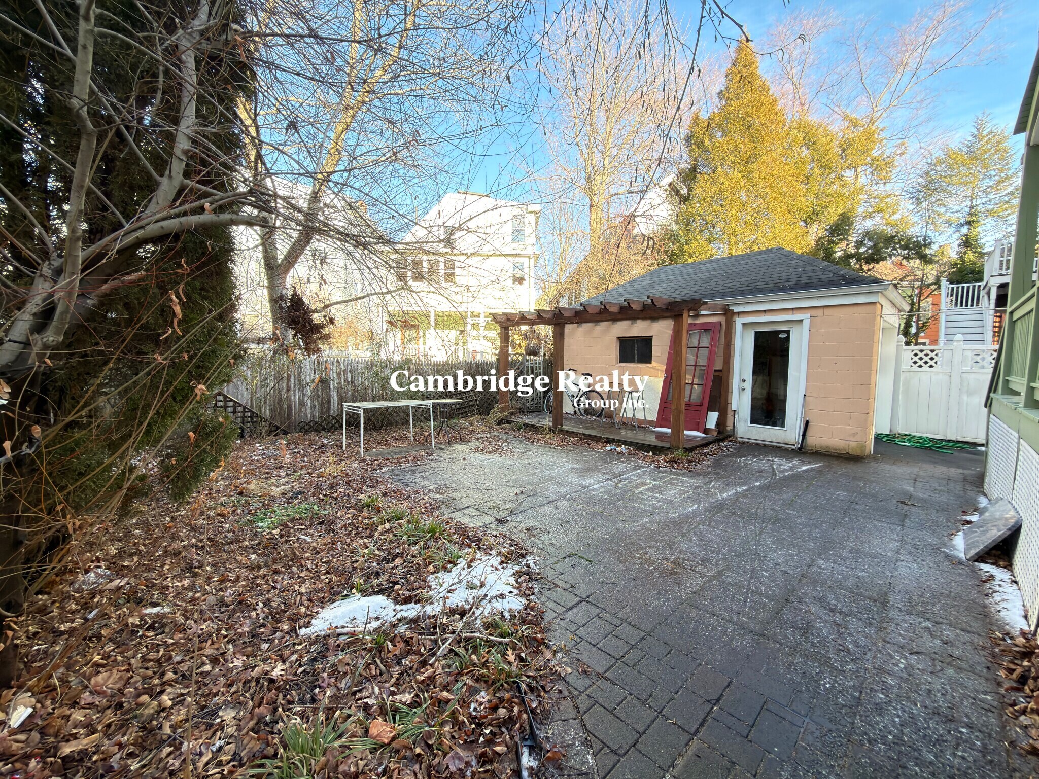 Building Photo - 20 Magnus Ave