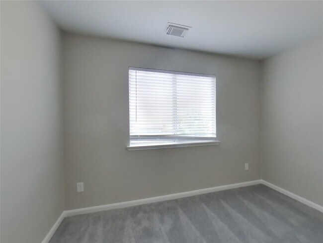 Building Photo - 6715 Starcroft Ct