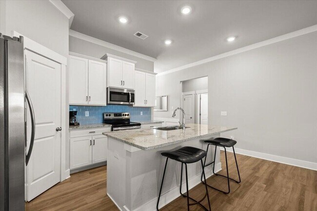 Building Photo - 2093 Firelight Wy