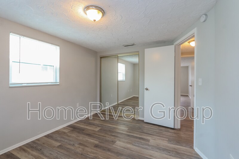 Building Photo - 9410 Cochise Ln