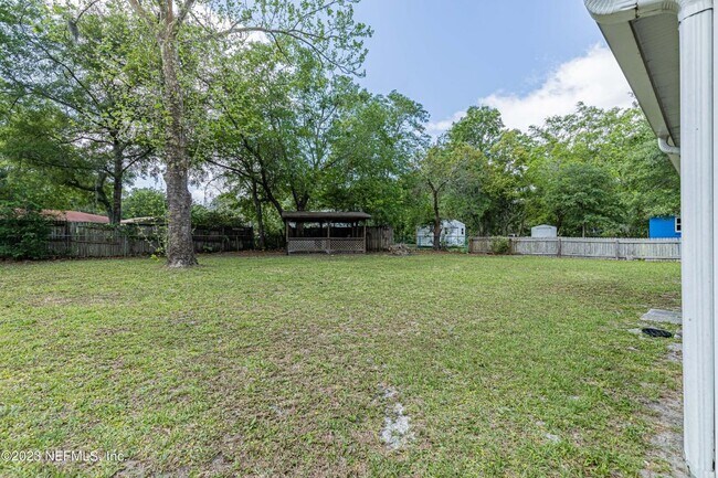 Building Photo - 9326 Old Plank Rd