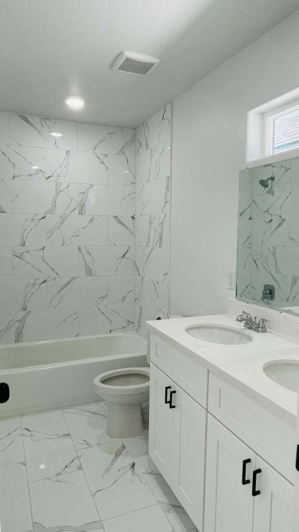 Building Photo - ? Brand-New Unit – 3 Bedrooms, 2.5 Bathroo...
