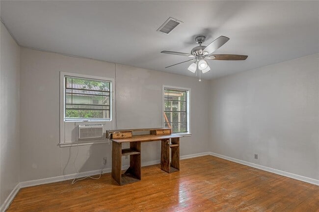 Building Photo - 1412 22nd St