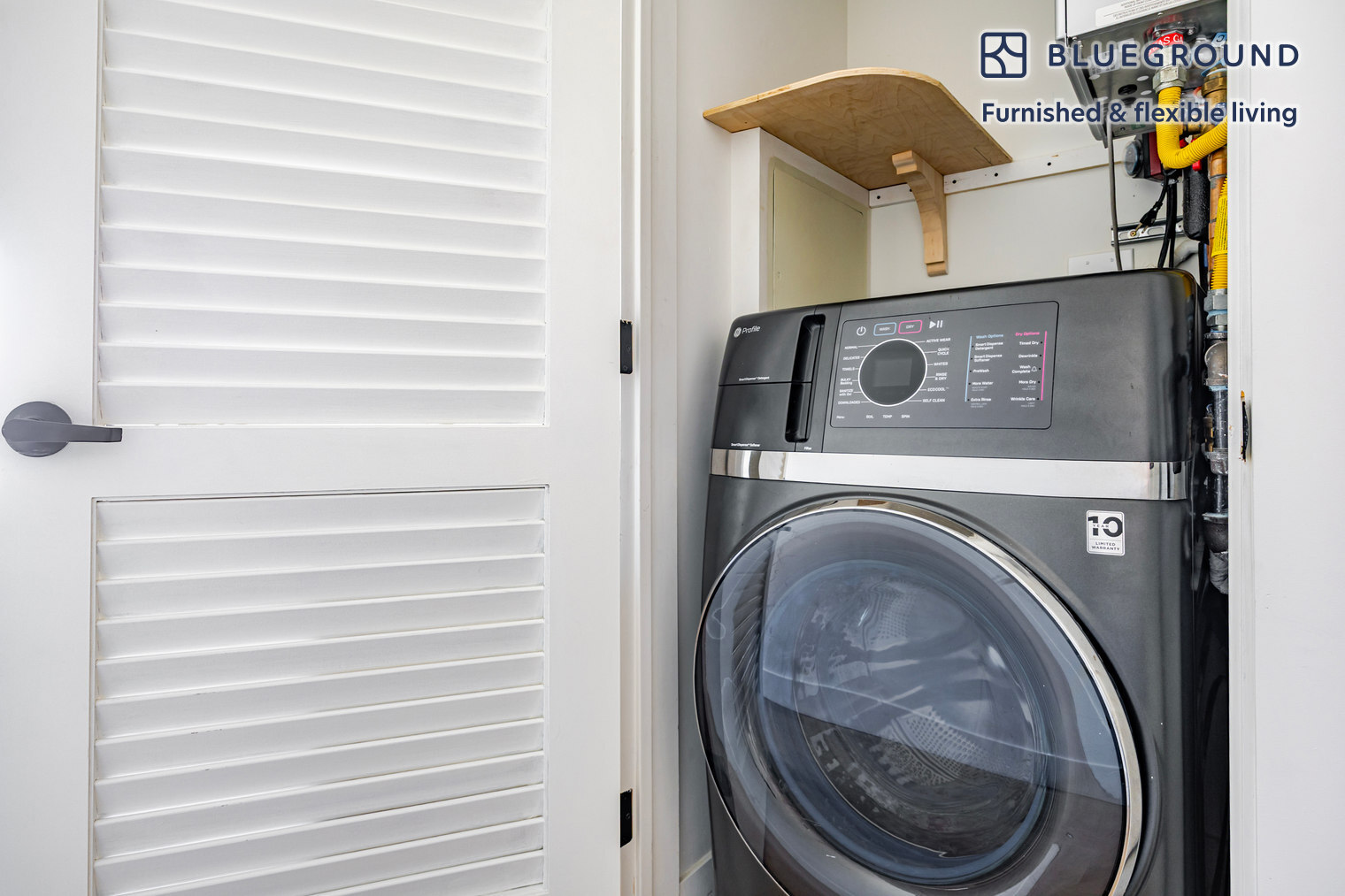 Building Photo - 611 N Virgil Ave