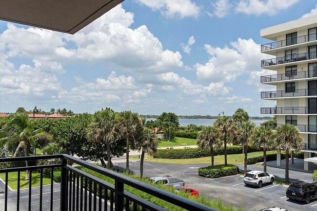 Building Photo - 3475 S Ocean Blvd