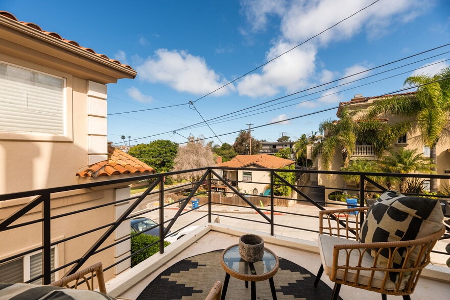 Building Photo - 610 9th St