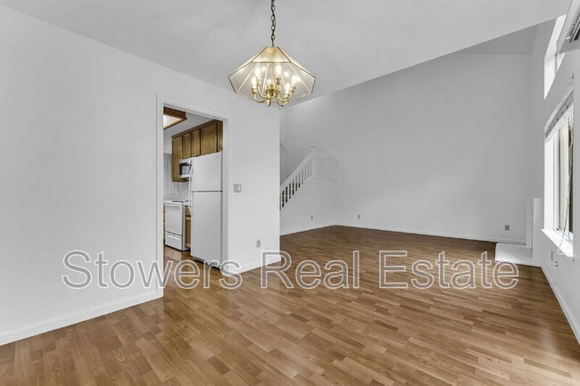 Building Photo - 309 Cam Arroyo