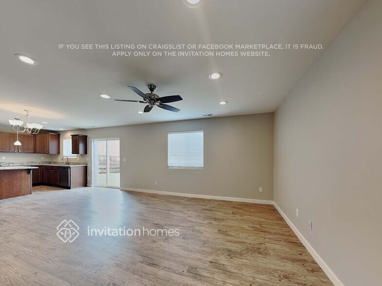 Building Photo - 4059 Creek Legend View