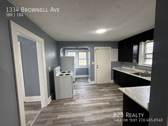 Building Photo - 1334 Brownell Ave