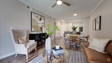 Building Photo - Highland Luxury Living