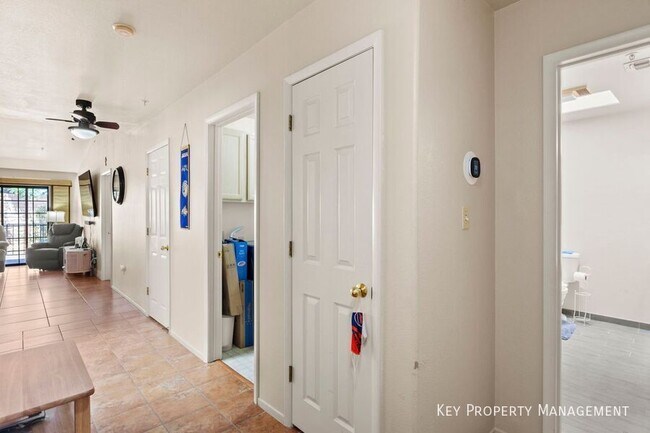 Building Photo - 2851 S Valley View Blvd