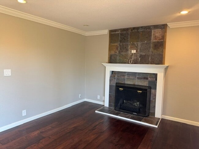 Building Photo - Wonderful 3 bedroom 2 bath, Two story home in S. Walnut Creek, Lakewood community!