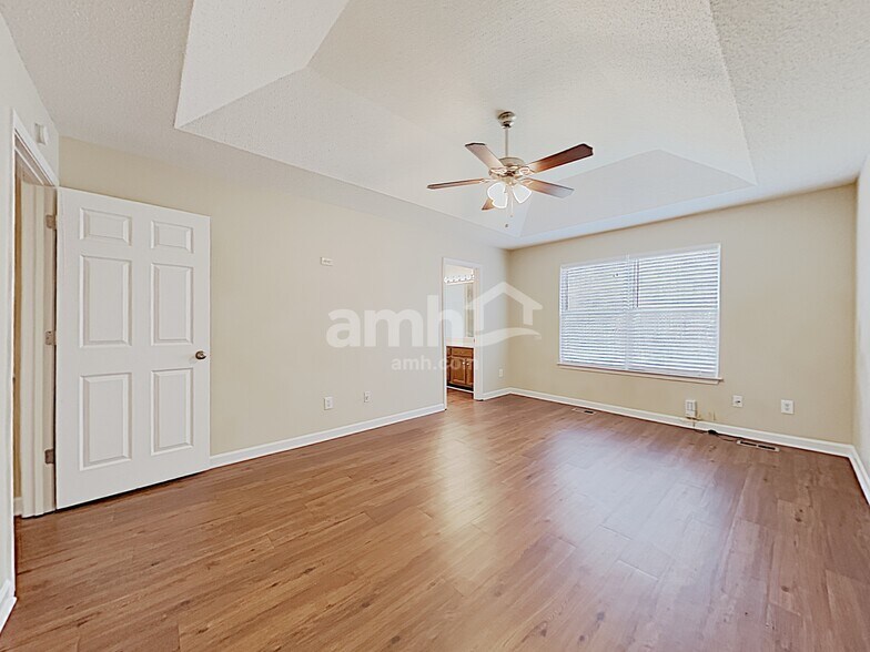 Building Photo - 7209 Cedar Forest Dr