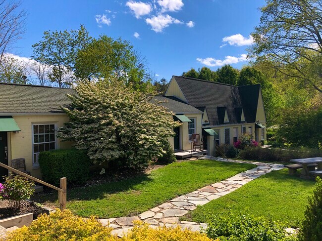 Primary Photo - 375 Weaverville Rd