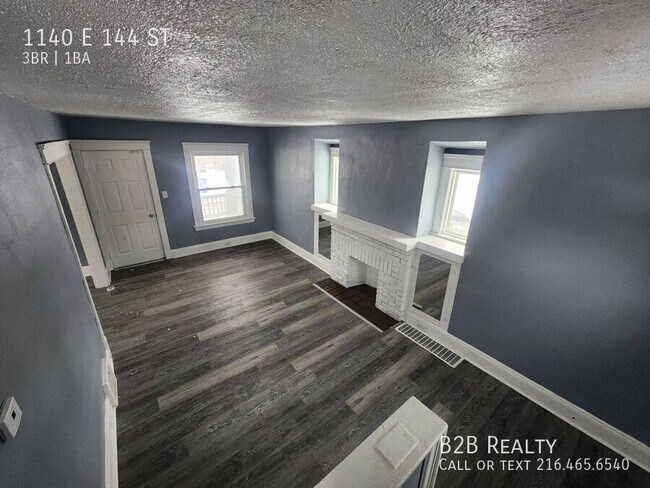 Building Photo - 1140 E 144th St