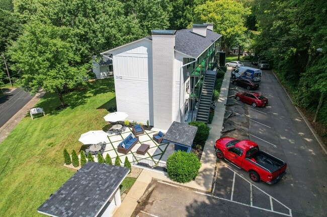 Building Photo - 1 Bed, 1 Bath Apartment – Great Location & Amenities! $1250/month