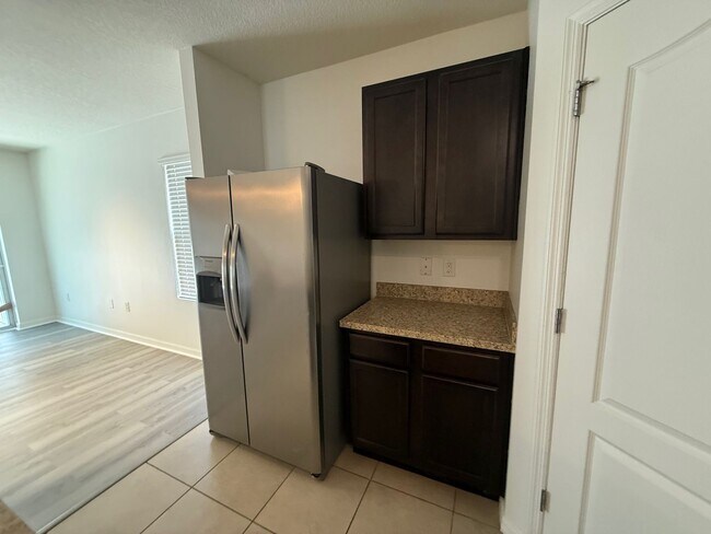 Building Photo - 4/2 Haines City Home