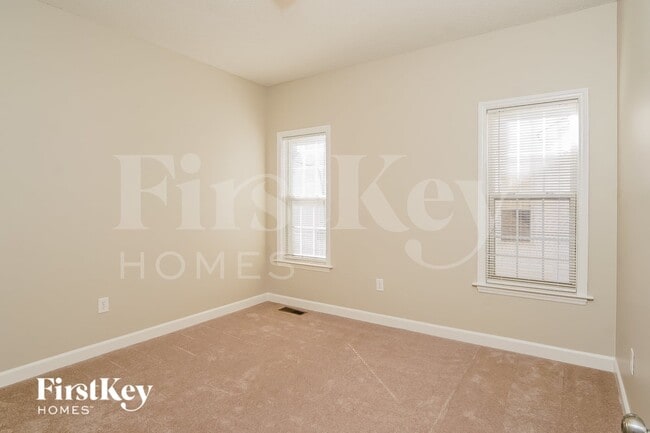 Building Photo - 3665 Oak Chase Dr