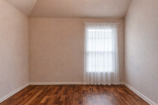 Building Photo - 3915 Markspring Ln