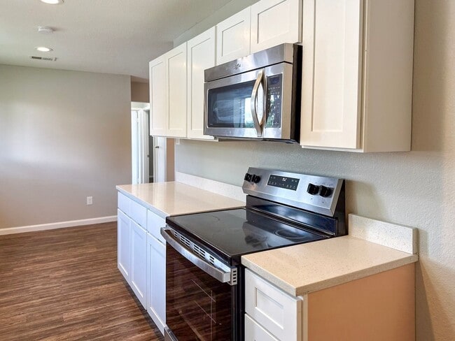 Building Photo - 52083 Finley Rd