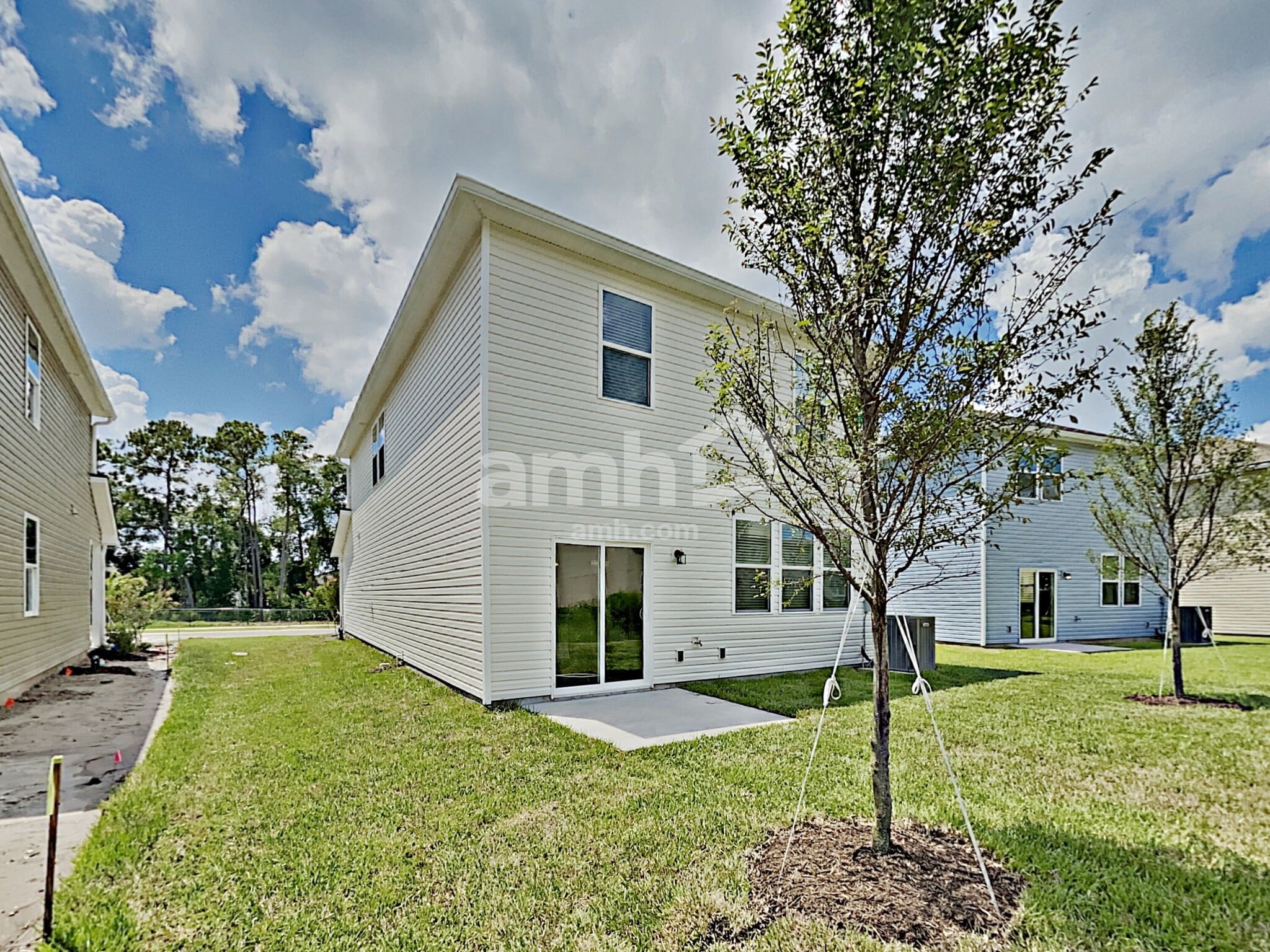 Building Photo - 8595 Highfield Ave