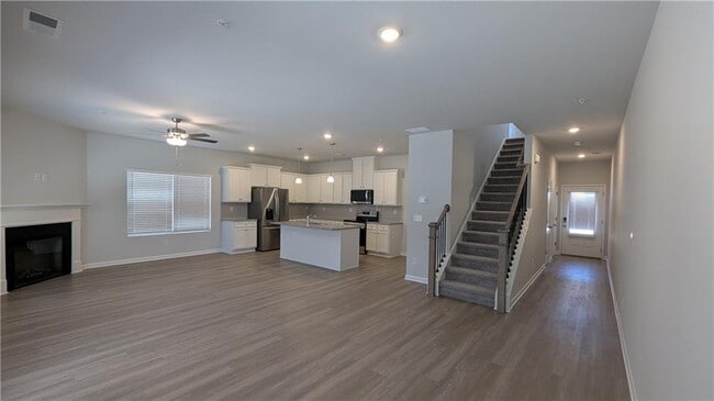 Building Photo - 427 Lanier Cir