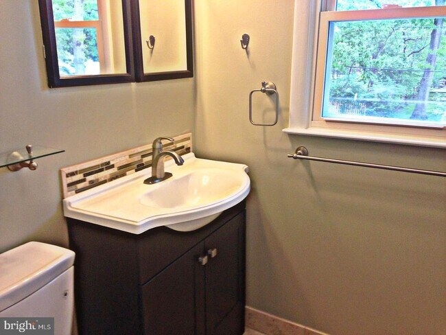 Building Photo - 55 Montgomery St