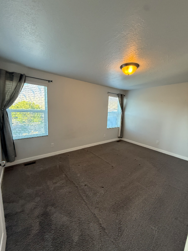 Building Photo - 719 E 380 S