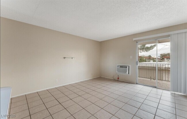 Building Photo - 5440 S Swenson St