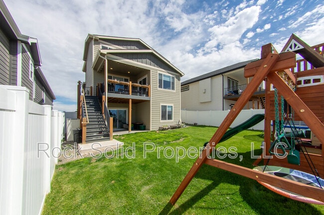 Building Photo - 7619 Three Hearts Trl