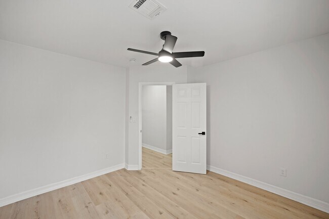 Building Photo - 3501 Farmer St