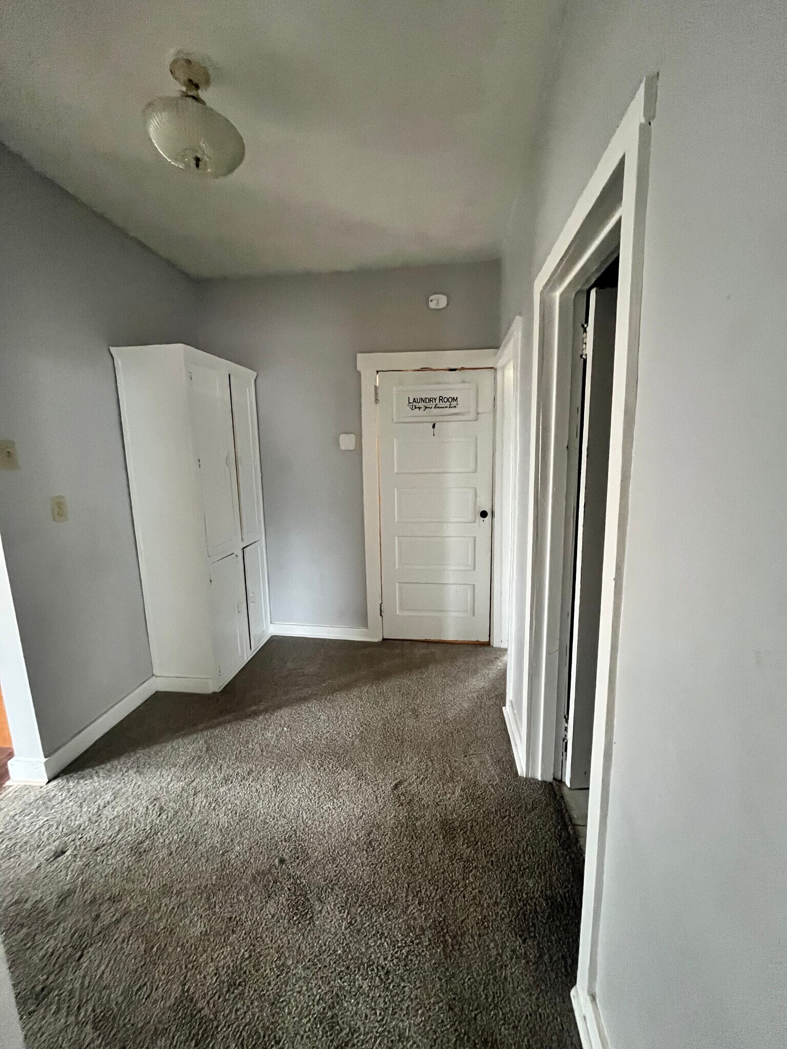 Building Photo - 409 N 5th St