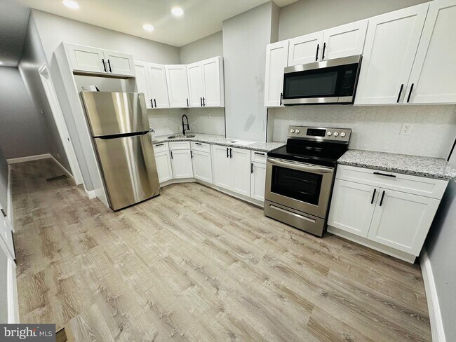 Building Photo - 3022 N Marshall St