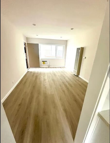 Building Photo - 325 E Verdugo Ave