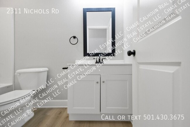 Building Photo - 2311 Nichols Rd