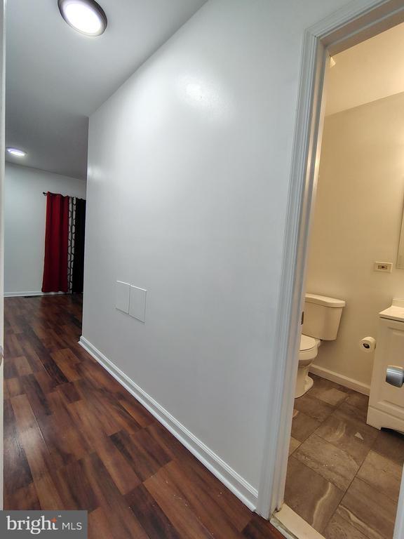 Building Photo - 1321 E Biddle St