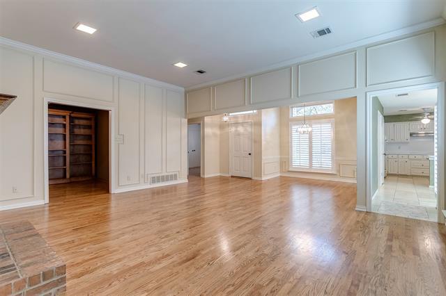 Building Photo - 208 Simmons Dr