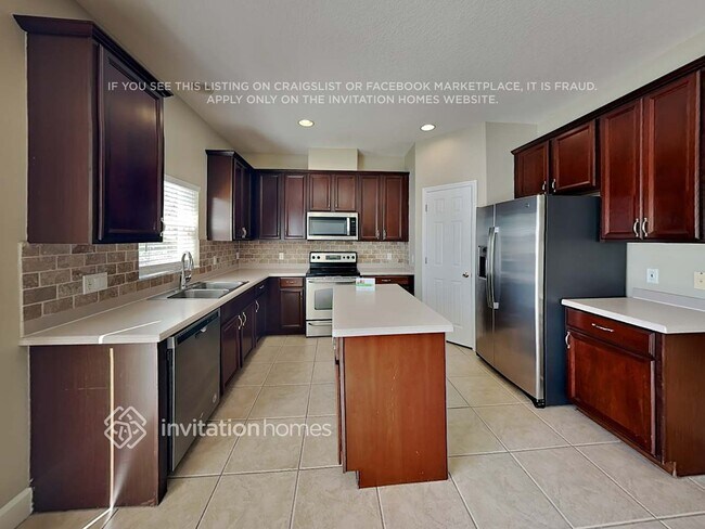 Building Photo - 8809 Cameron Crest Dr