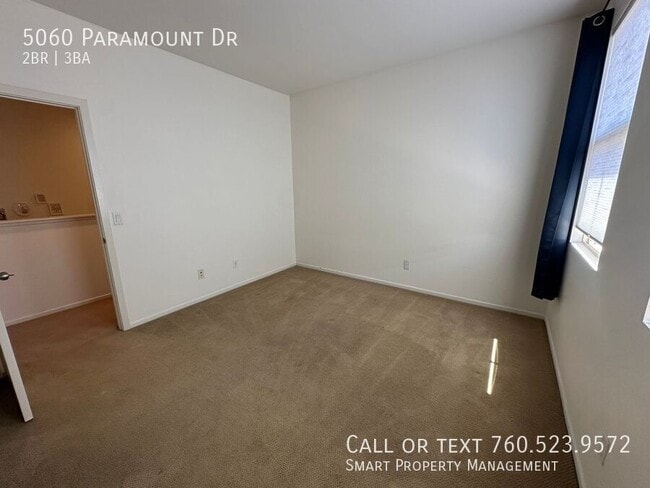 Building Photo - 5060 Paramount Dr