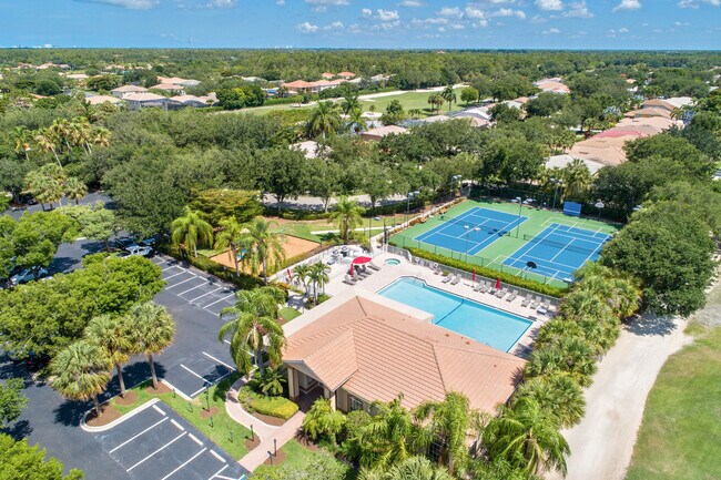 Building Photo - 2056 Crestview Way