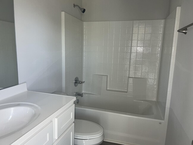 Building Photo - 1009 Ichabod Cir