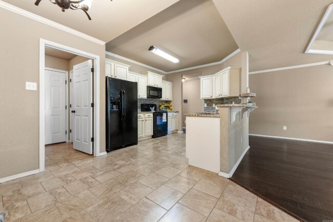 Building Photo - Move-in Ready in Sylvan Hills