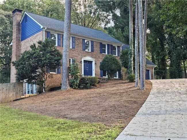 Building Photo - 3228 Turtle Lake Dr SE
