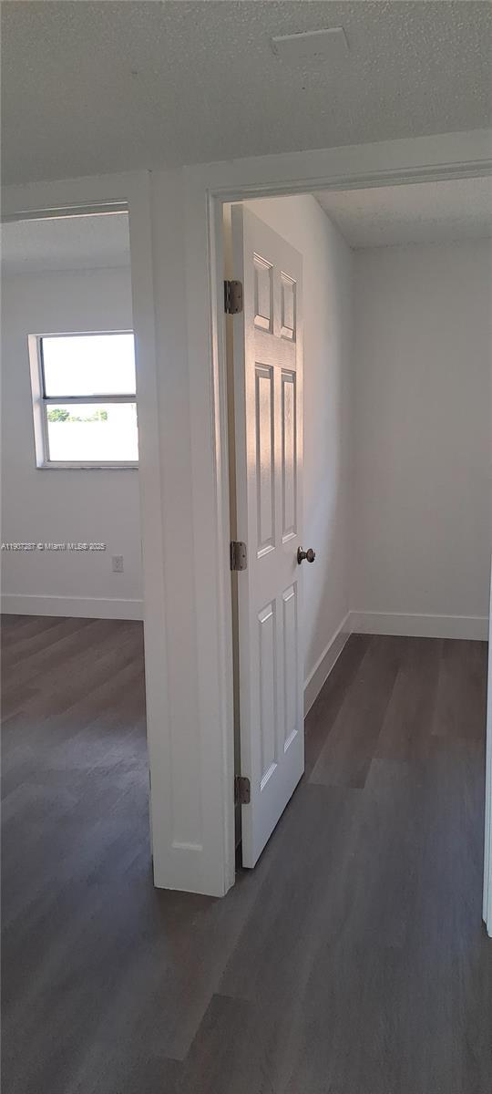 Building Photo - 5421 W 24th Ave