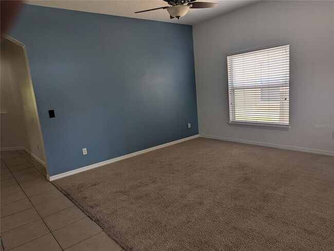 Building Photo - 1827 Great Falls Way